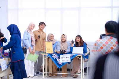 Pameran Produk S1 Kesehatan Masyarakat IIK Bhakta: Inovasi Olahan Kesehatan yang Bernilai Ekonomis